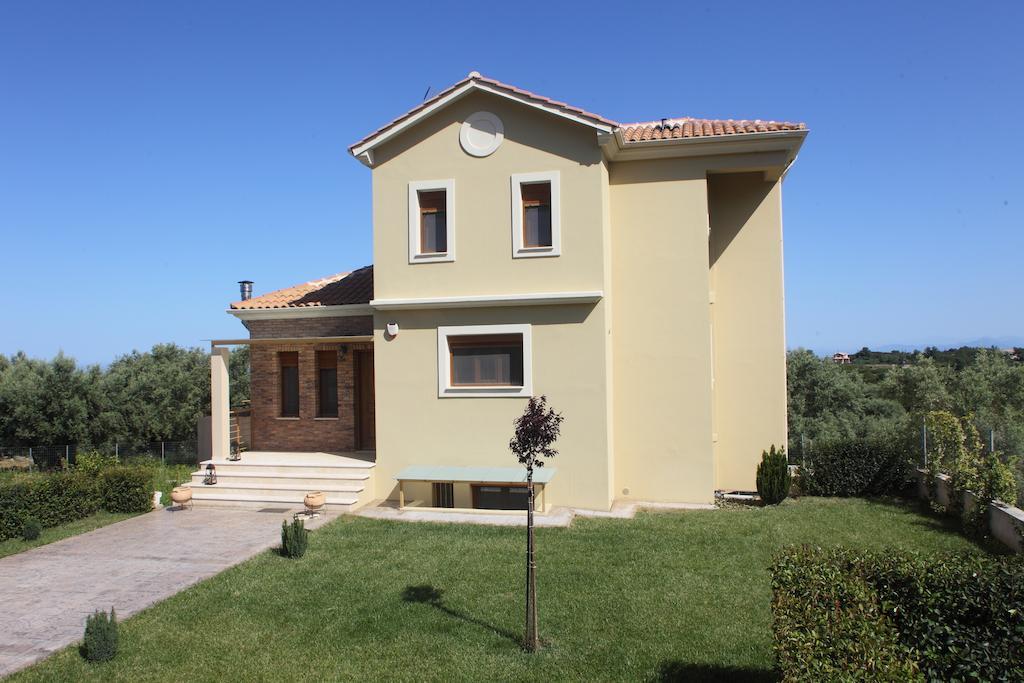 Villa Adelais Tsoukaládhes Buitenkant foto